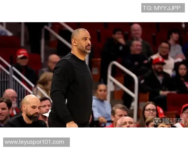 乌度卡谈篮板优势与失误问题努力争取更多球权提升比赛表现