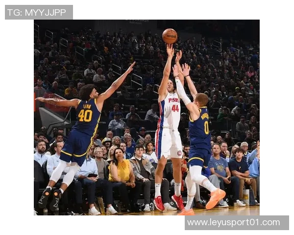 克莱生涯第44场零罚球25分创历史希尔德29场紧随其后 克莱生涯第44场零罚球25分创历史希尔德29场紧随其后