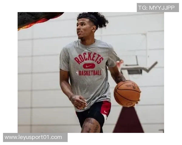 杰伦格林因轻度腿筋拉伤缺席湖人战役预计能赶上新赛季揭幕战