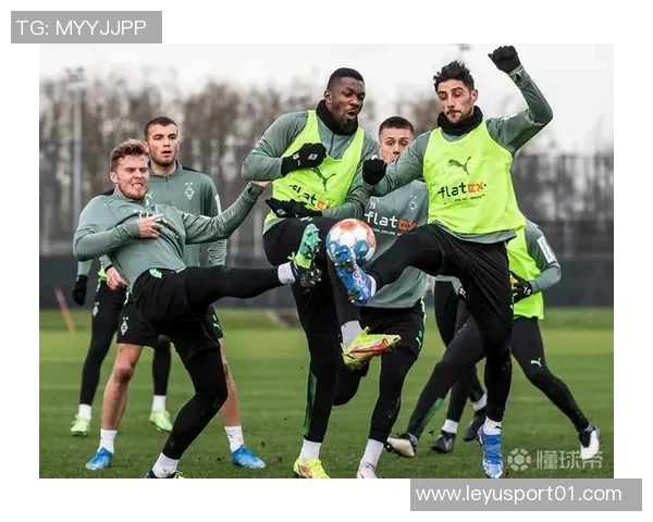 图拉姆因大腿伤缺席一个月后周四重返训练场状态回暖