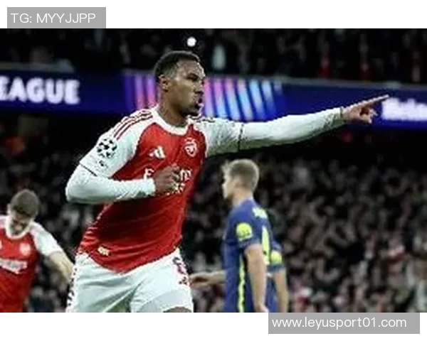 英超中卫评分榜揭晓加布里埃尔领跑格伊紧随其后查洛巴位列第三