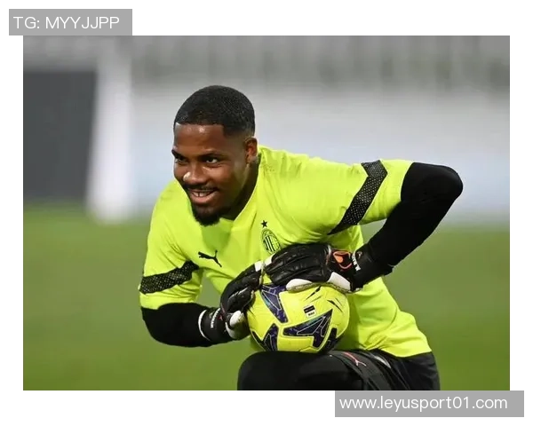 十年前只需百万的迈尼昂巴黎青训出身如今成米兰门神 十年前只需百万的迈尼昂巴黎青训出身如今成米兰门神