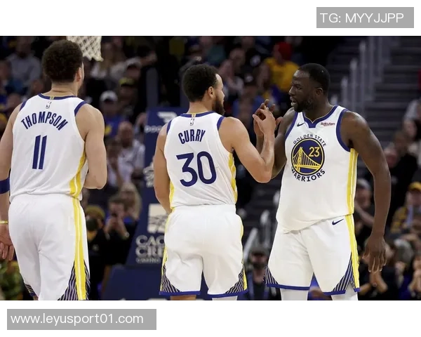 字母哥赞库里在进攻组织上的出色表现尽管突破和投篮受限