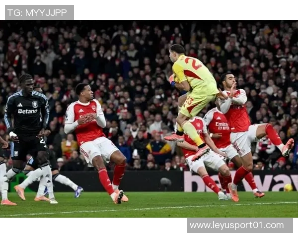 罗马诺爆料新月即将以200万欧签下前阿森纳后卫马里